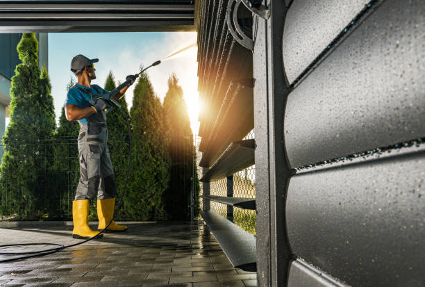 Best Pool Deck Cleaning in North Oaks, MN